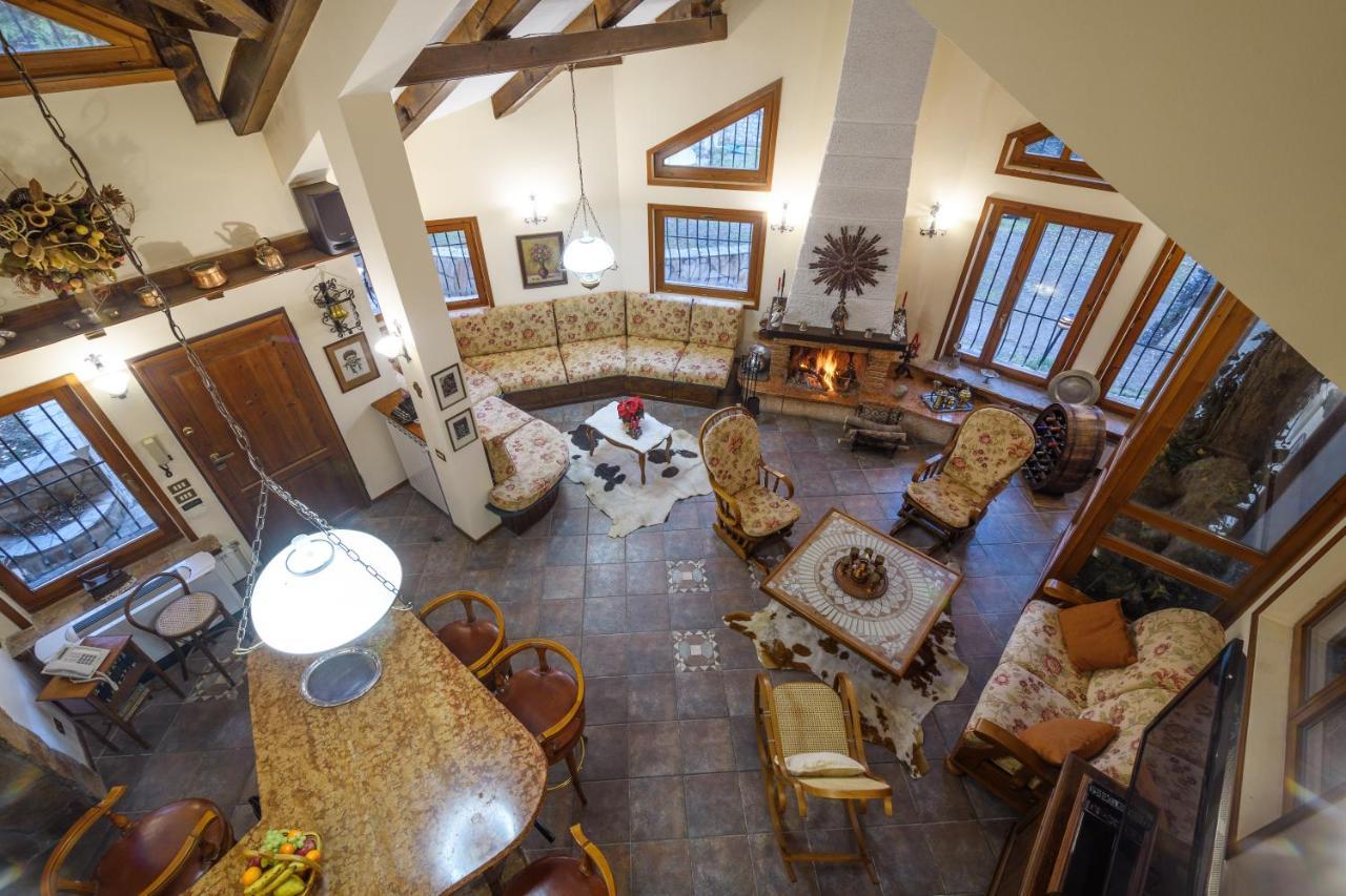 Anna Luxury
