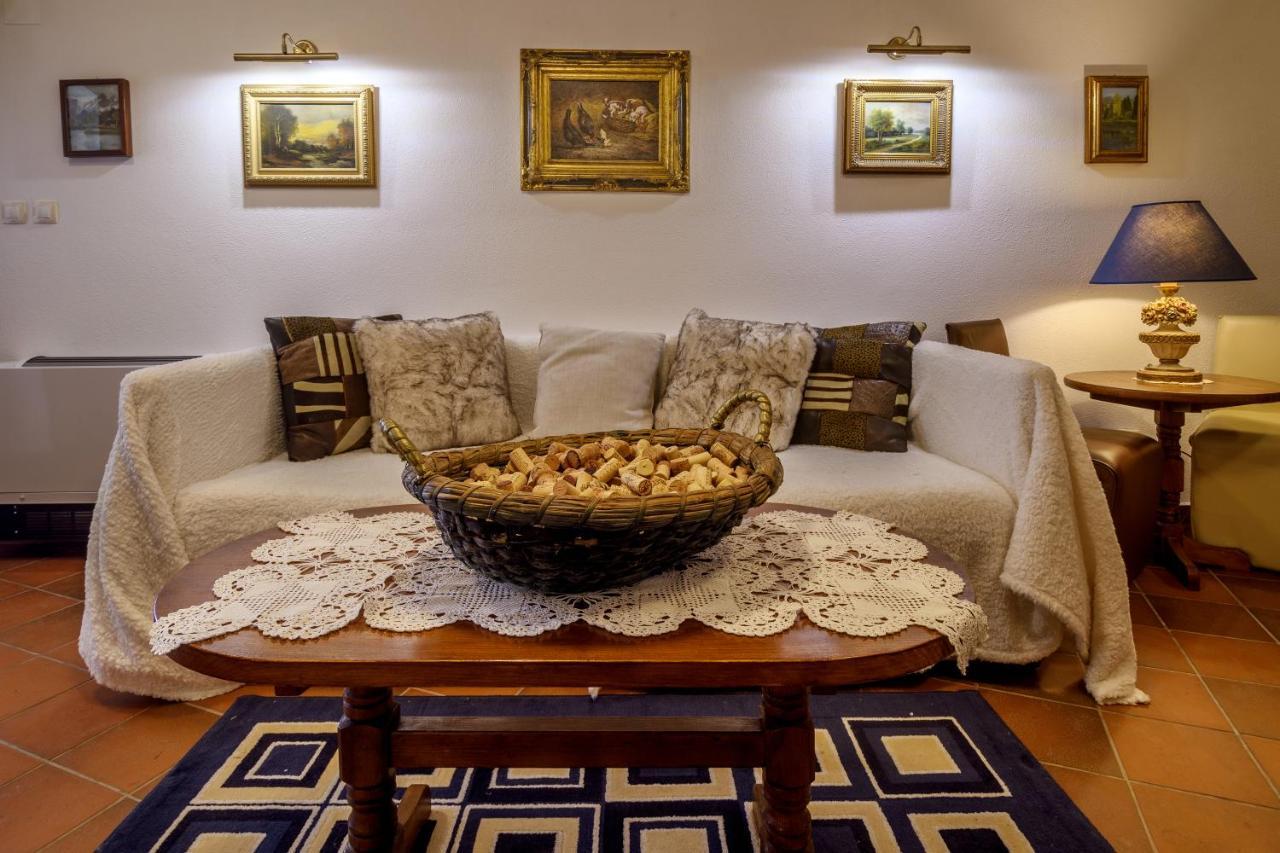Anna Luxury Shtarkelovo Gnezdo
